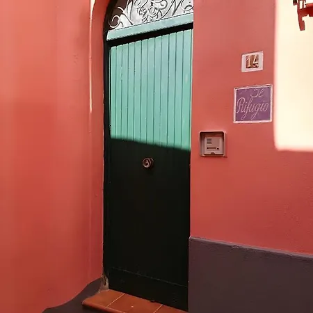 Il Rifugio In Позітано